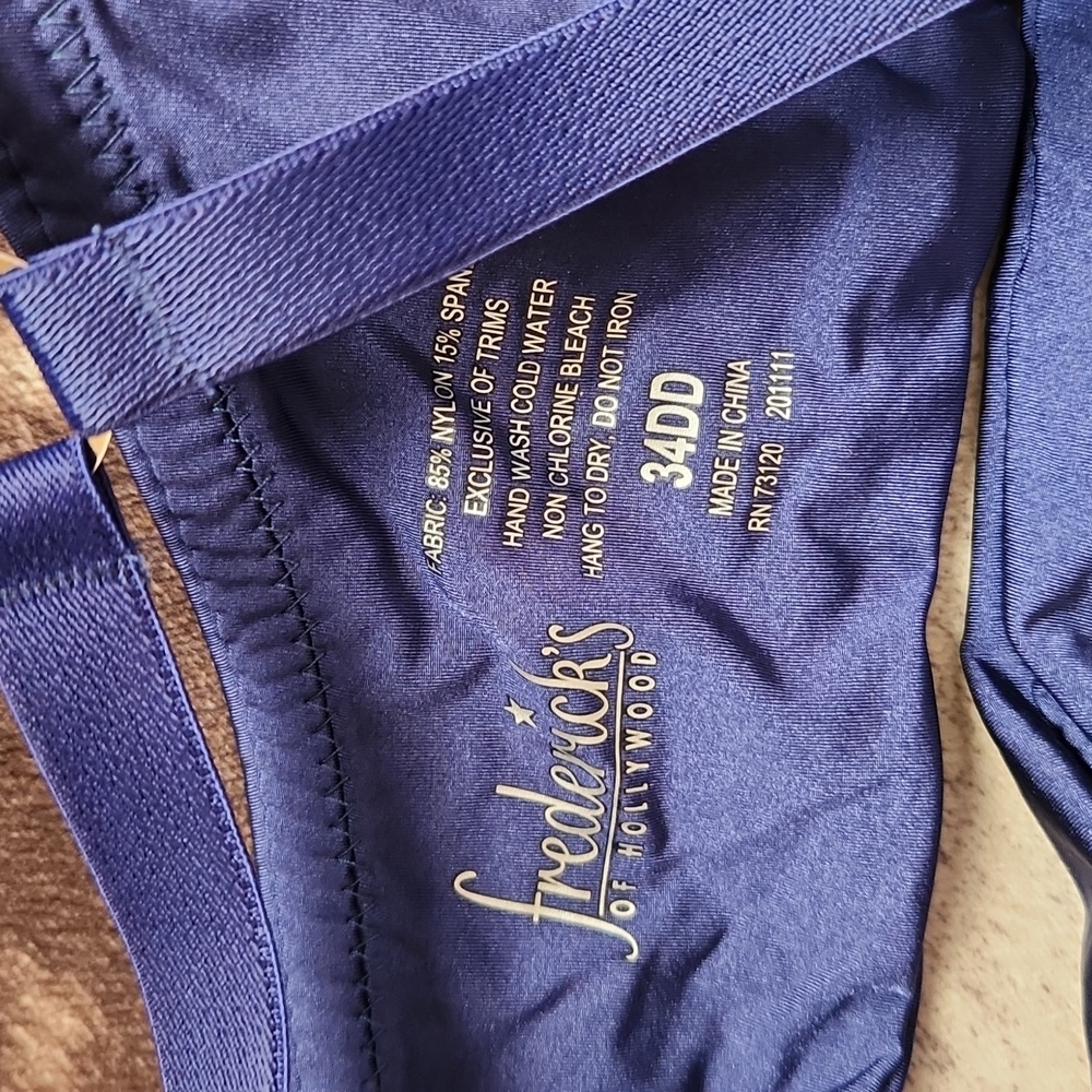 NWT Frederick's of Hollywood convertible bra 34DD - Picture 6 of 8